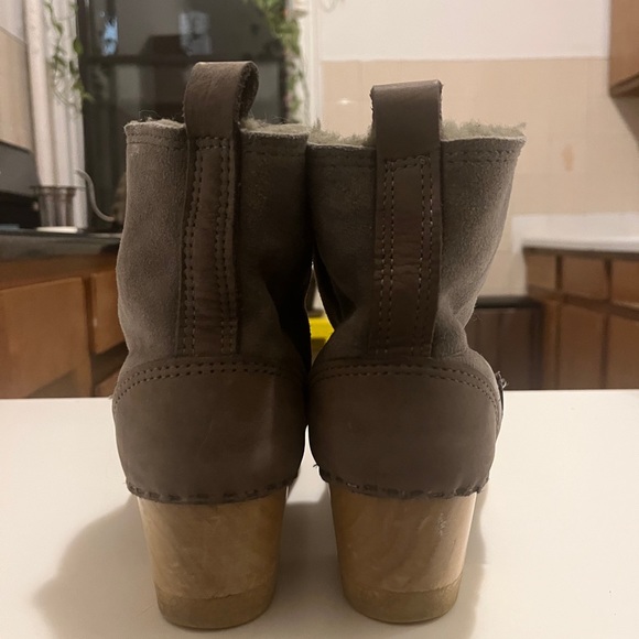 No.6 5" Pull On Shearling Clog Boot on Mid Heel in Grey Suede - Picture 7 of 14